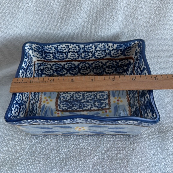 Temptations by Tara Old World Blue Baker Holder and Glass Trivet - Picture 8 of 12